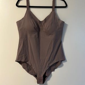 KNIX wear mauve bodysuit